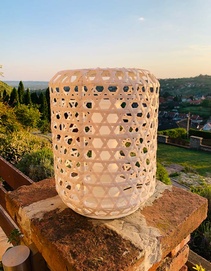 IMG_8918 Prémium Műrattan Kültéri LED Lámpa Bahama M fehér