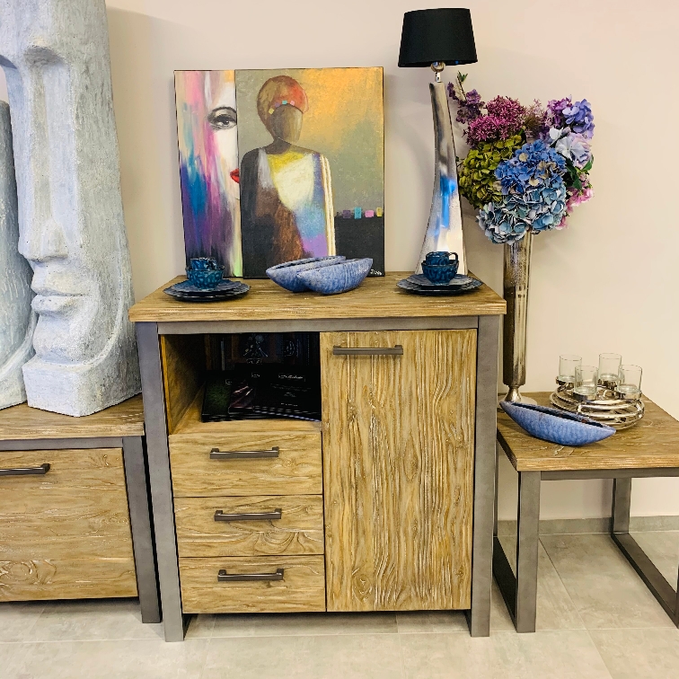 IMG_E4733 Marion Solid Wood Chest Of Drawers - Image 2
