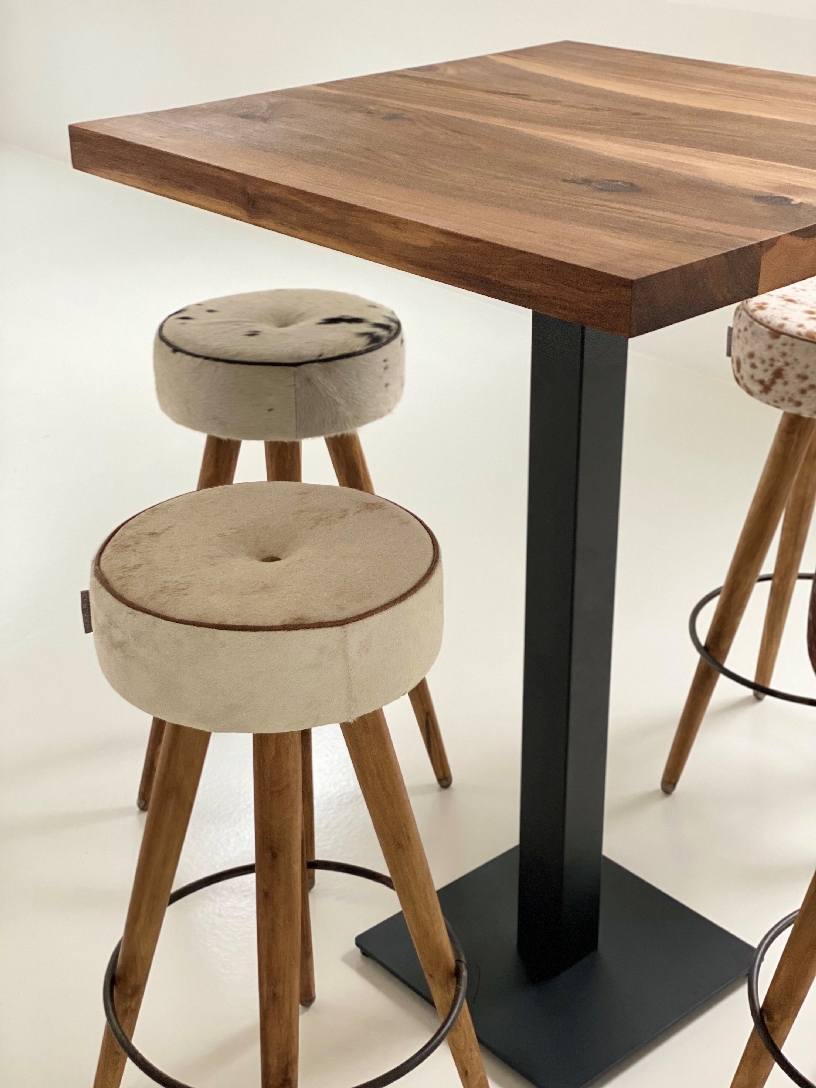 665 ArtMoon Walnut Wood Bar Table Set - 5 Pieces - Image 3