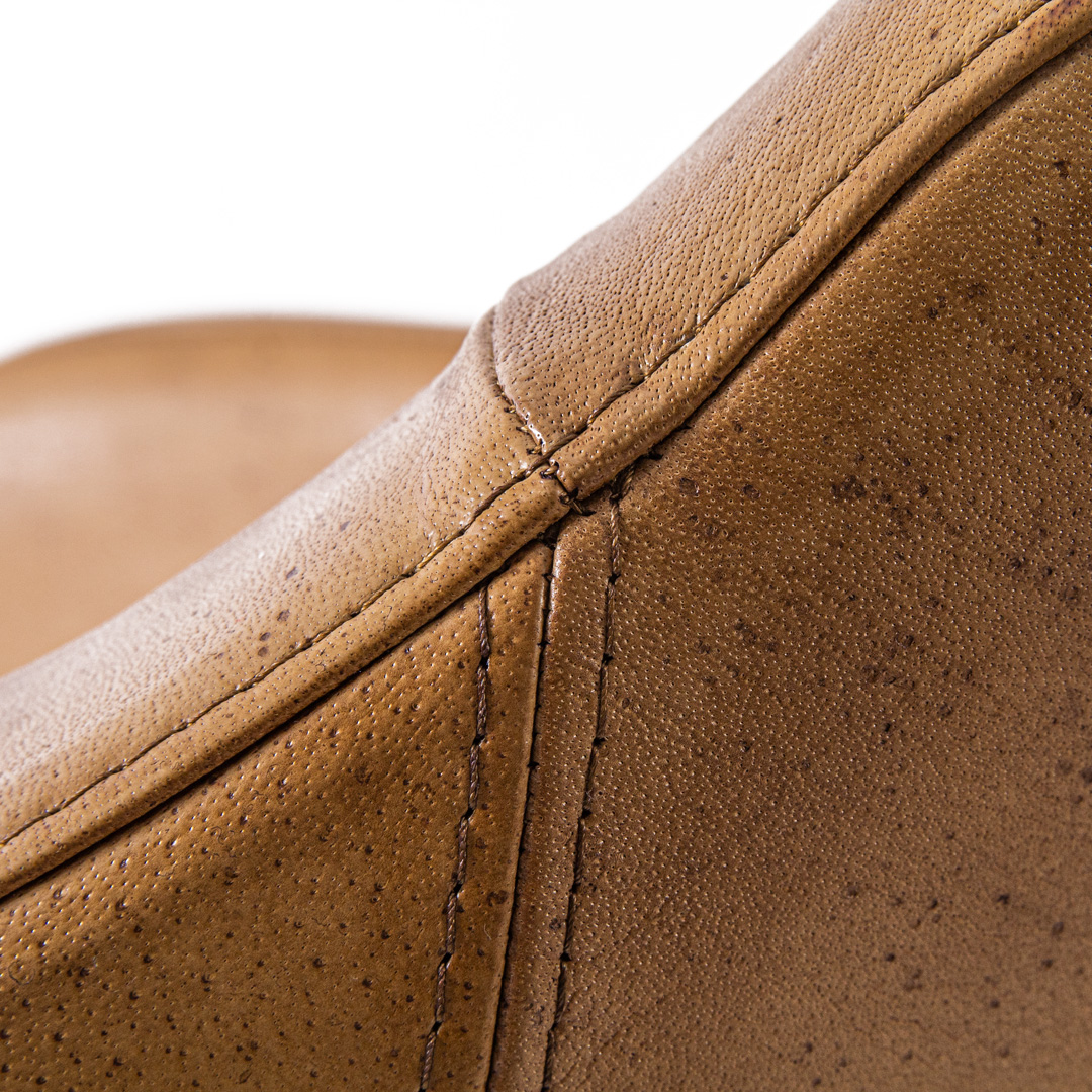 IMG_1943 Leather armchair in mustard yellow color - Image 9