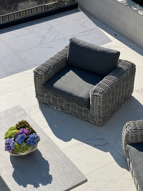 Premium Kulteri ulogarnitúra Abu Dhabi_10 Abu-Dhabi Premium Outdoor Lounge Set - 4 pieces luxury garden furniture - Image 8