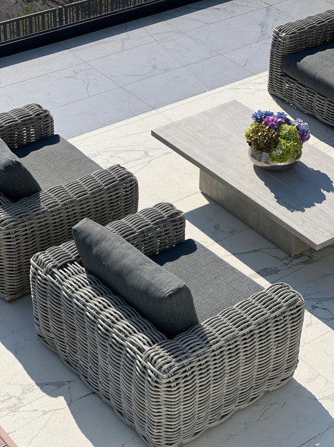 Premium Kulteri ulogarnitúra Abu Dhabi_14 Abu-Dhabi Premium Outdoor Lounge Set - 4 pieces luxury garden furniture - Image 4