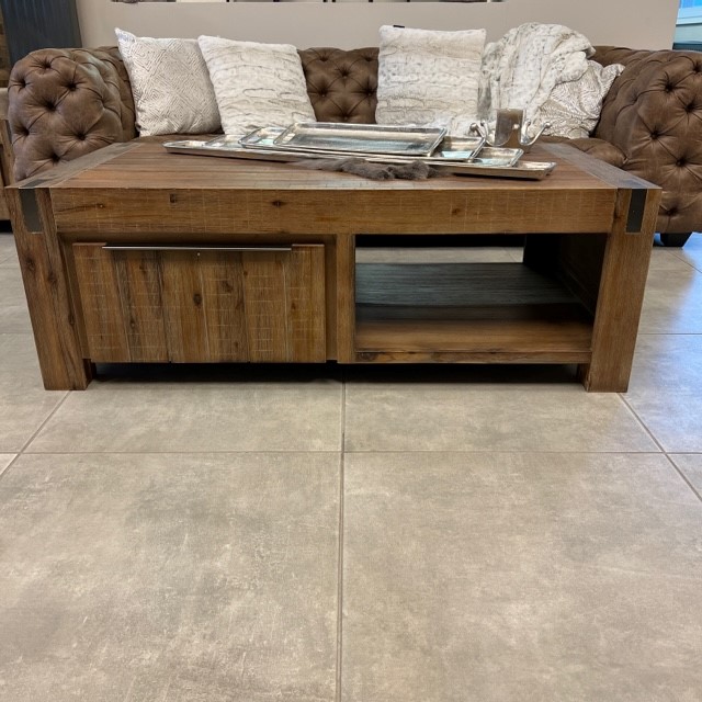 Blijburg Blijburg solid wood coffee table - Image 1